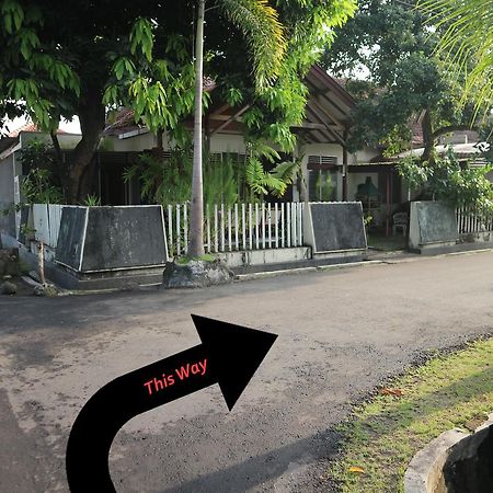 Kembar Guesthouse Yogyakarta Kültér fotó