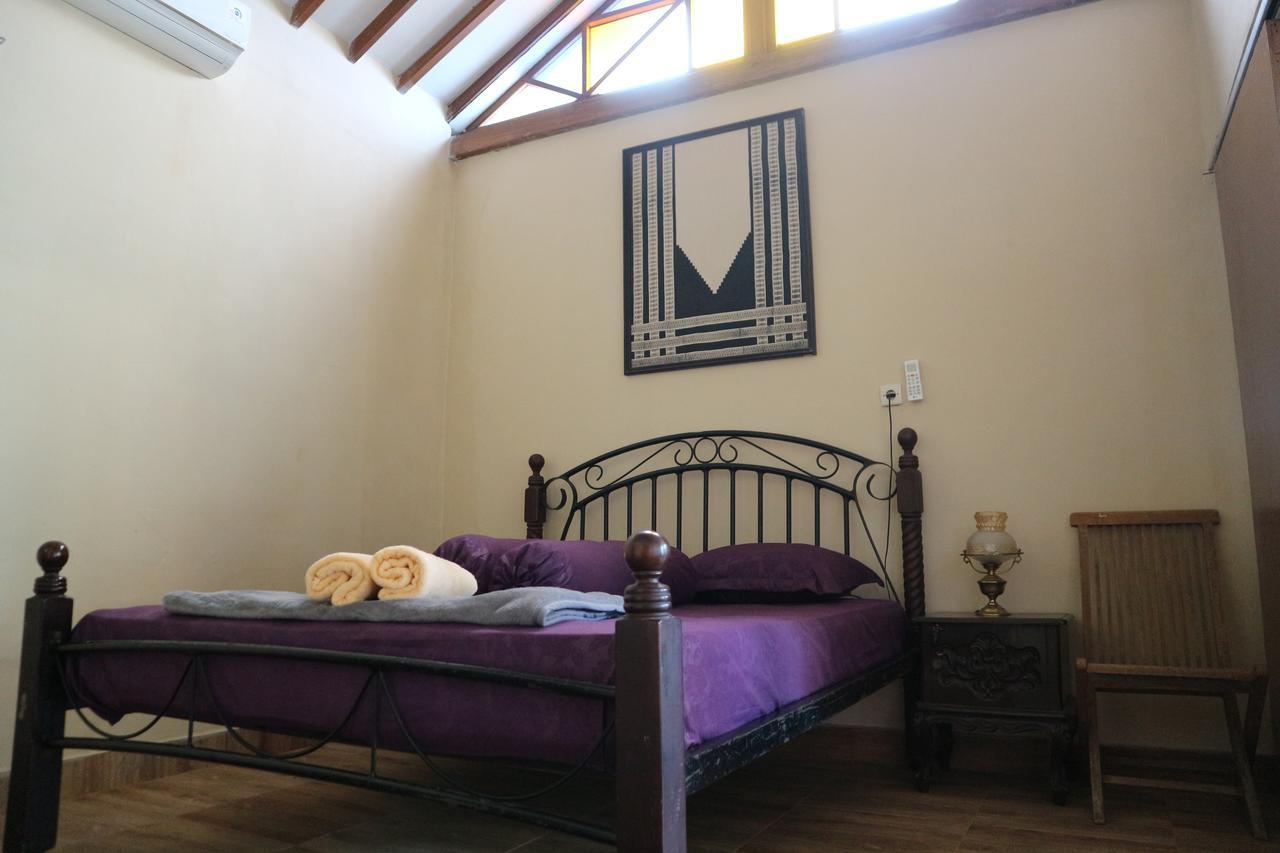 Kembar Guesthouse Yogyakarta Kültér fotó
